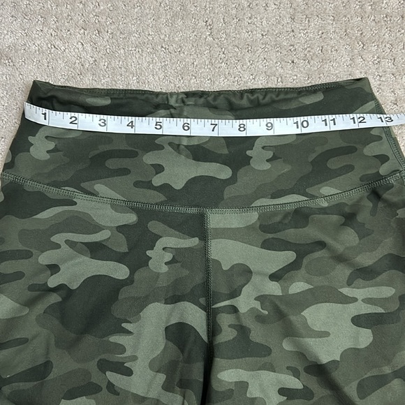 Danskin Camo Leggings - Picture 4 of 6